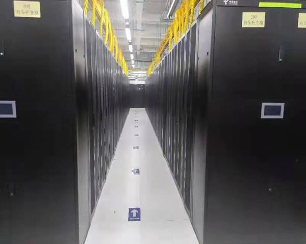 香港站群服务器的类型解析及其适用场景